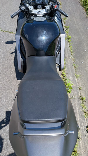 中古バイク ホンダ CBR1100XX シート