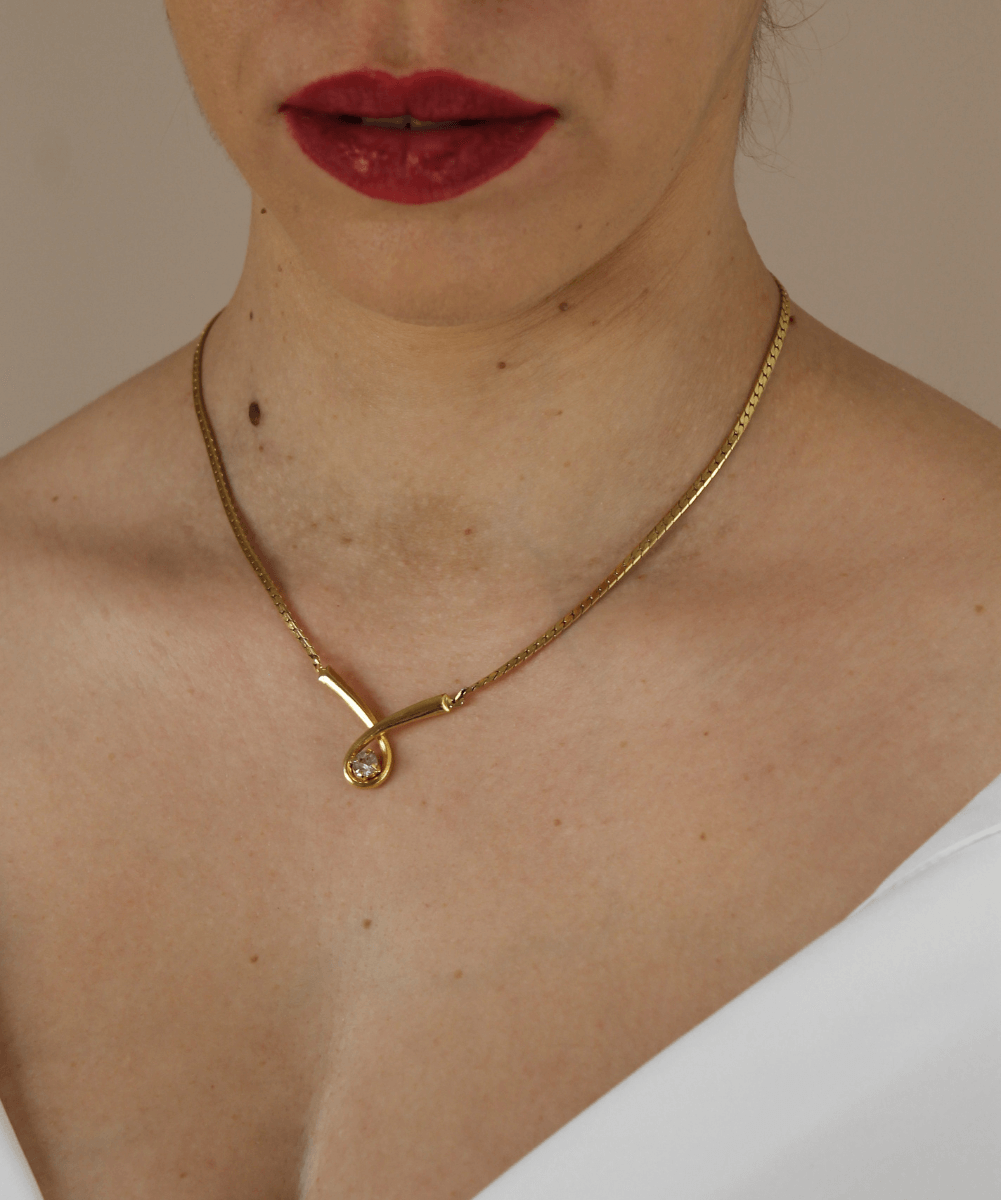 70s Vintage White Rhinestone Necklace