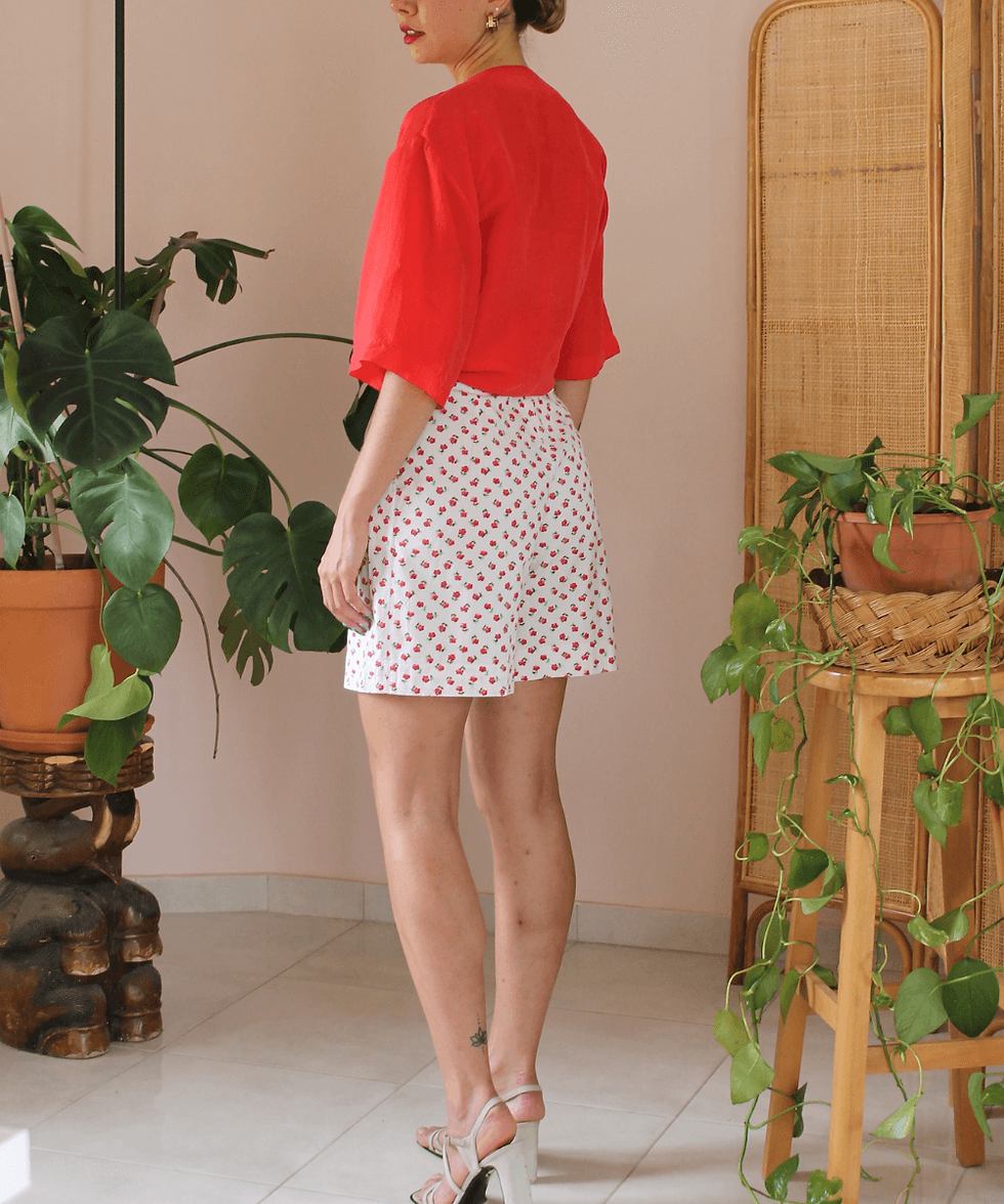 Thumbnail: Italian Vintage Cotton Floral Shorts - ( EU38)