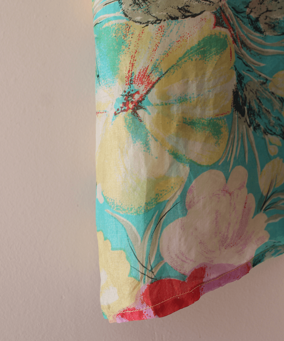 Thumbnail: 90s Vintage Unisex Silk Shirt in Floral Print - (EU46-48)