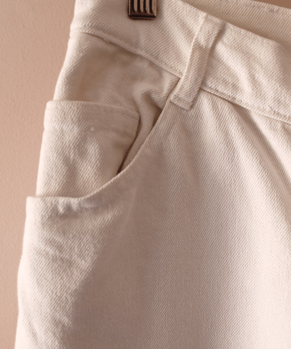 Thumbnail: 90s High Waisted Denim Trousers in White - (EU38)