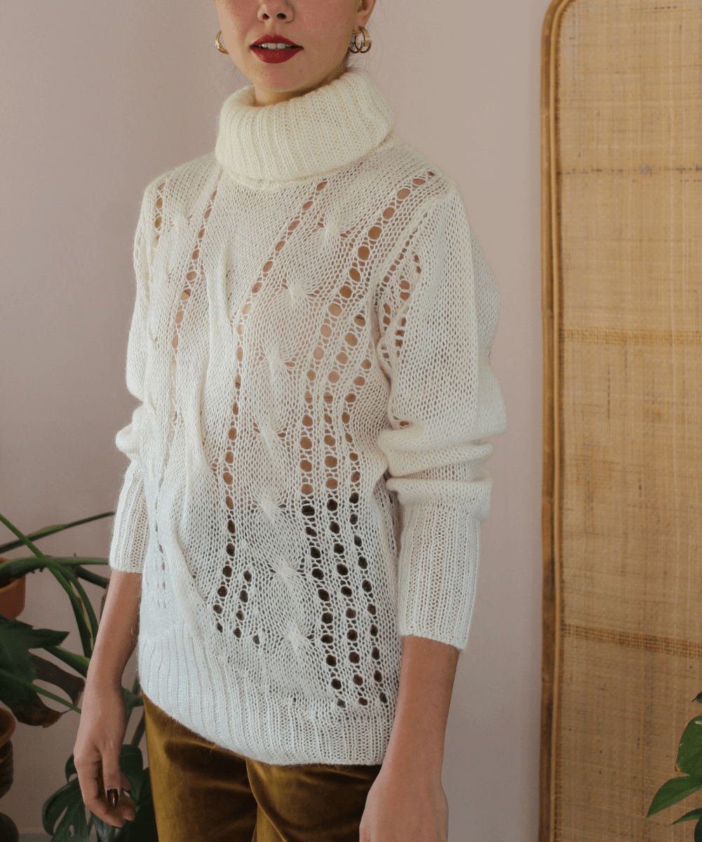 Preloved Soft Turtleneck in White - (EU44 )