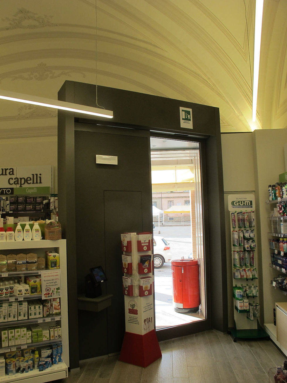 Farmacia Castel San Pietro ingresso.JPG