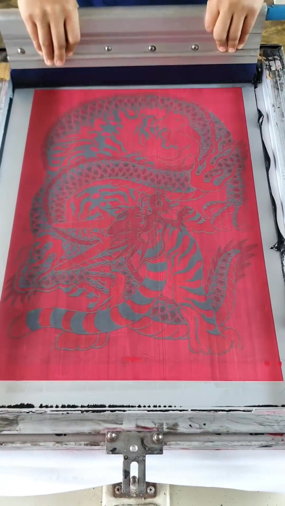 Miniaturbild: Dragon Rolling Tiger T-shirt