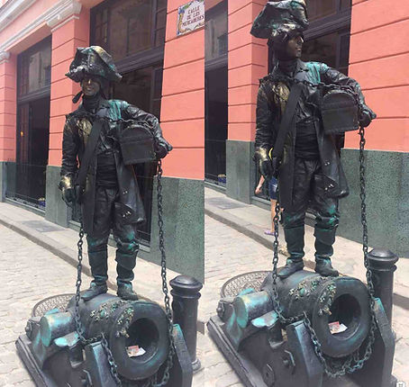 estatuas vivas en La Habana