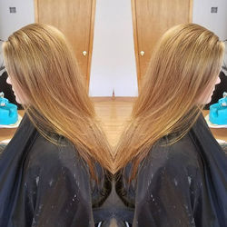 Balayage highlights for this beauty #redken #flashlift