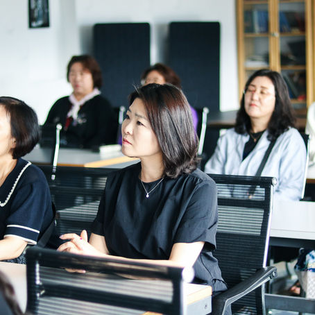 Visit of Korean University teaching delegations at SEC