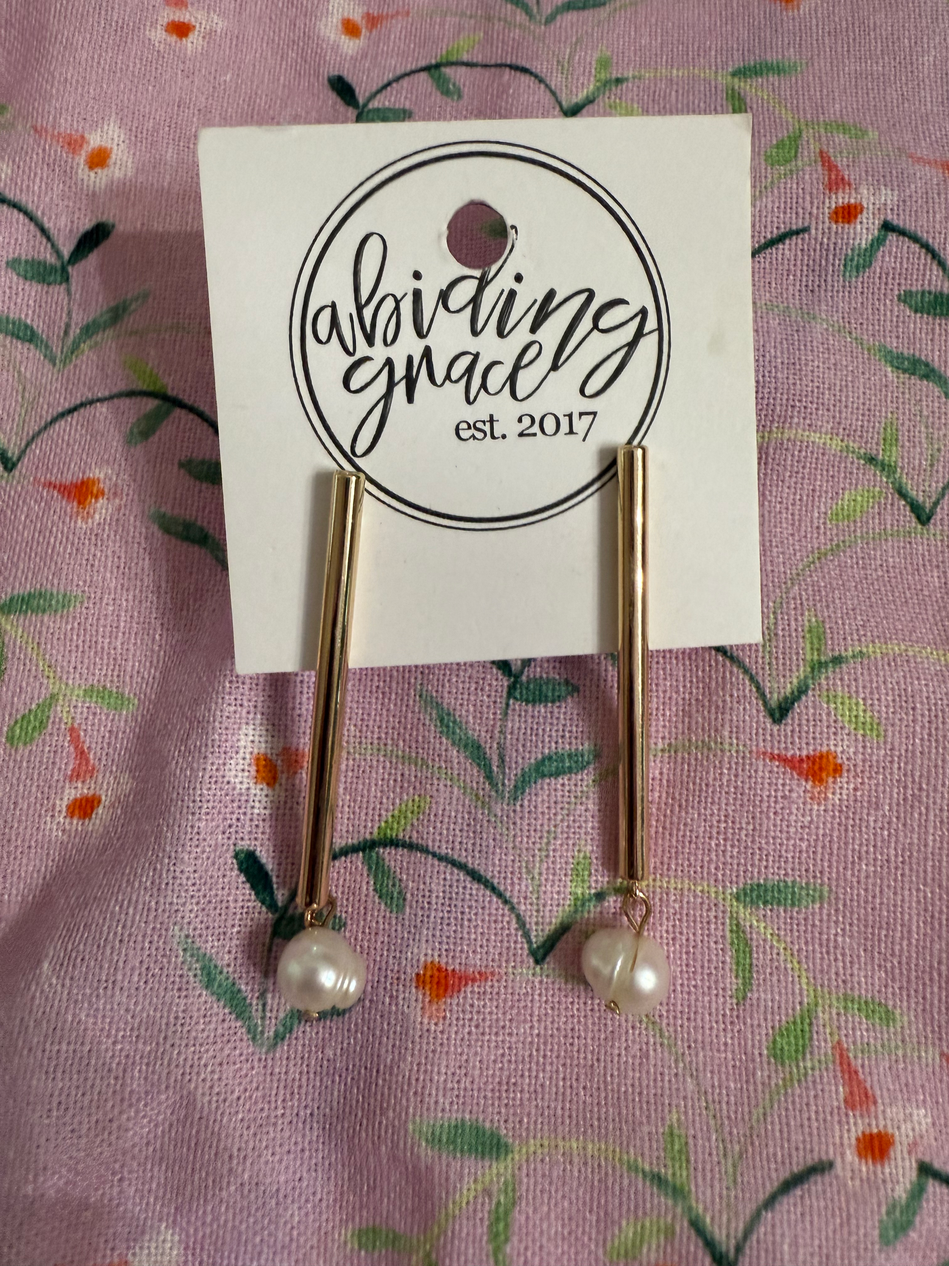 Drop Pearl Earrings