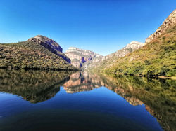 Boat Cruise On The Blyde Canyon Dam