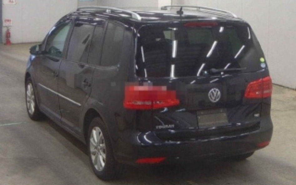 Thumbnail: Volkswagen Touran 7 seater