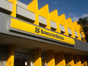 Bancos ignoram R$ 400 bilhões em obras e abrem espaço para FIDCs no crédito imobiliário