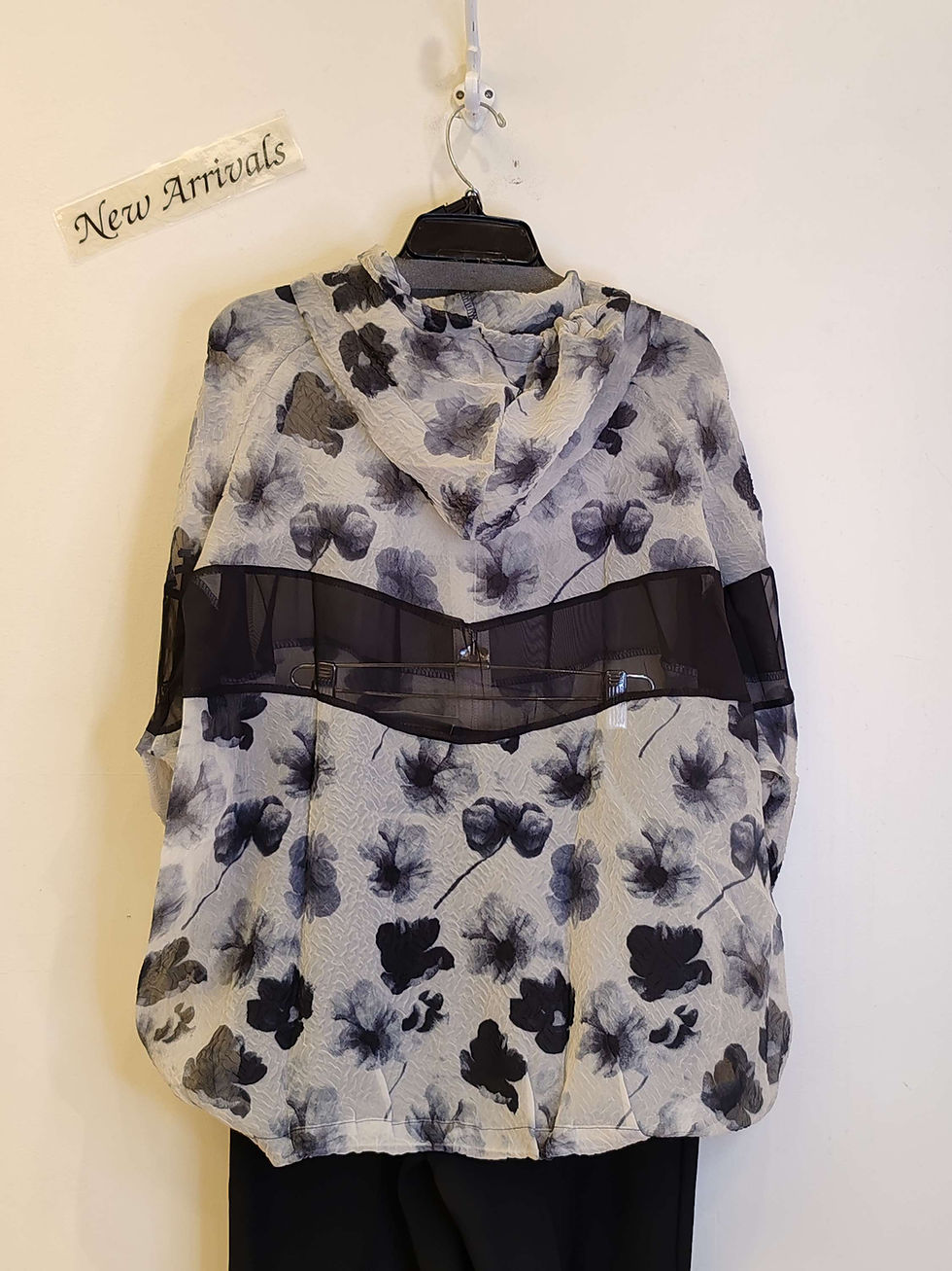 Thumbnail: Chiffon zip outfits 
