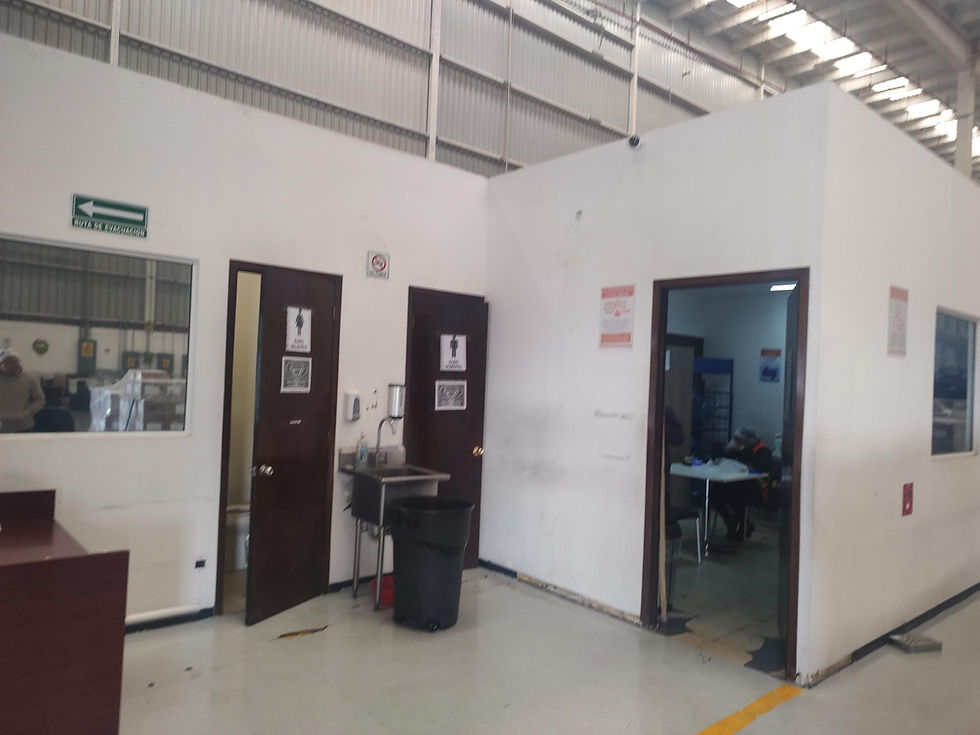 25. Recepción, comedor y sanitarios.jfif