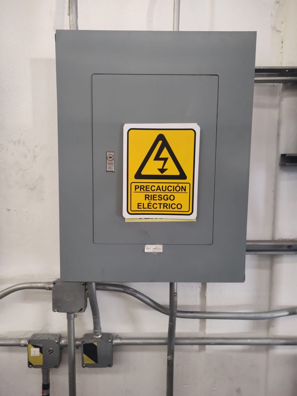 21 Tablero eléctrico.jpeg