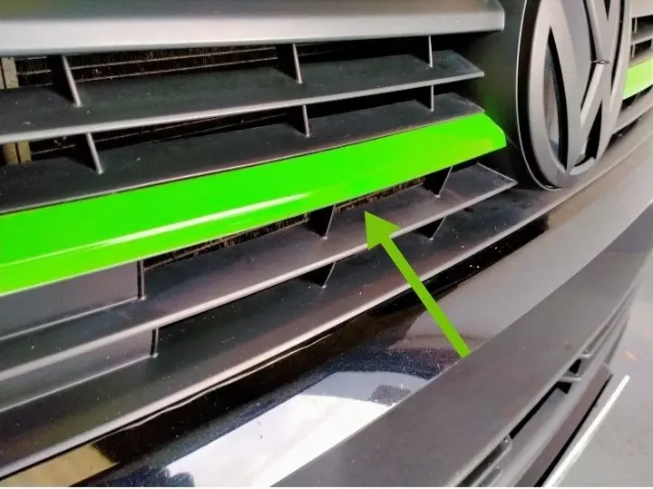 De-chroming Delete Tape Wrapping Vinyl Fits VW T6 Top Grille VW T6 Green 5m 30mm
