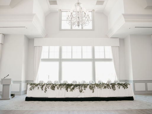 10 Minimalist Wedding Reception Tips