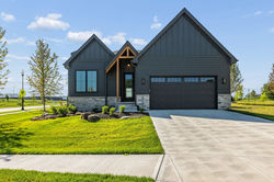 2-web-or-mls-20101 W St_002