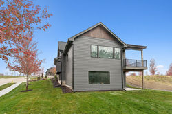 12-web-or-mls-7383 - 20145 W St_015