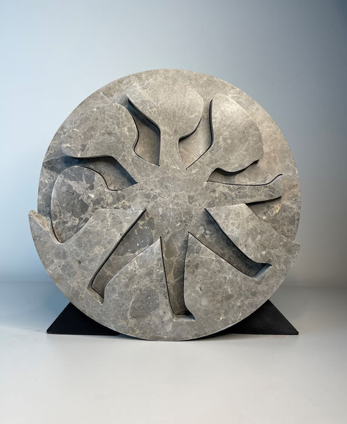 Işıl Kapu, sculpture series, Primitive traces