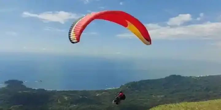Parapente dominical pacifique sud