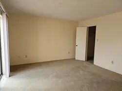 10302 S. DEL REY DRIVE