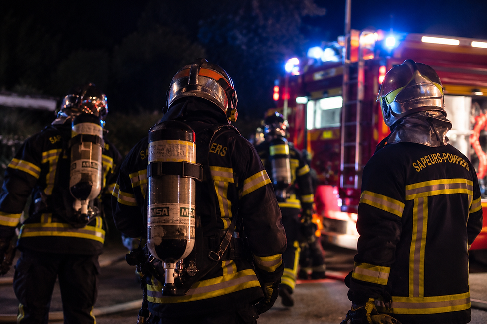 Sapeurs-pompiers mobilisés de nuit lors d'une intervention