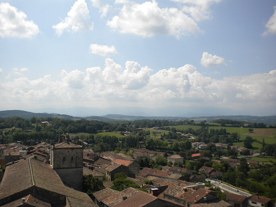 Vue d’Aurignac en Haute-Garonne, où le bureau de Poste doit rouvrir après plusieurs mois de fermeture