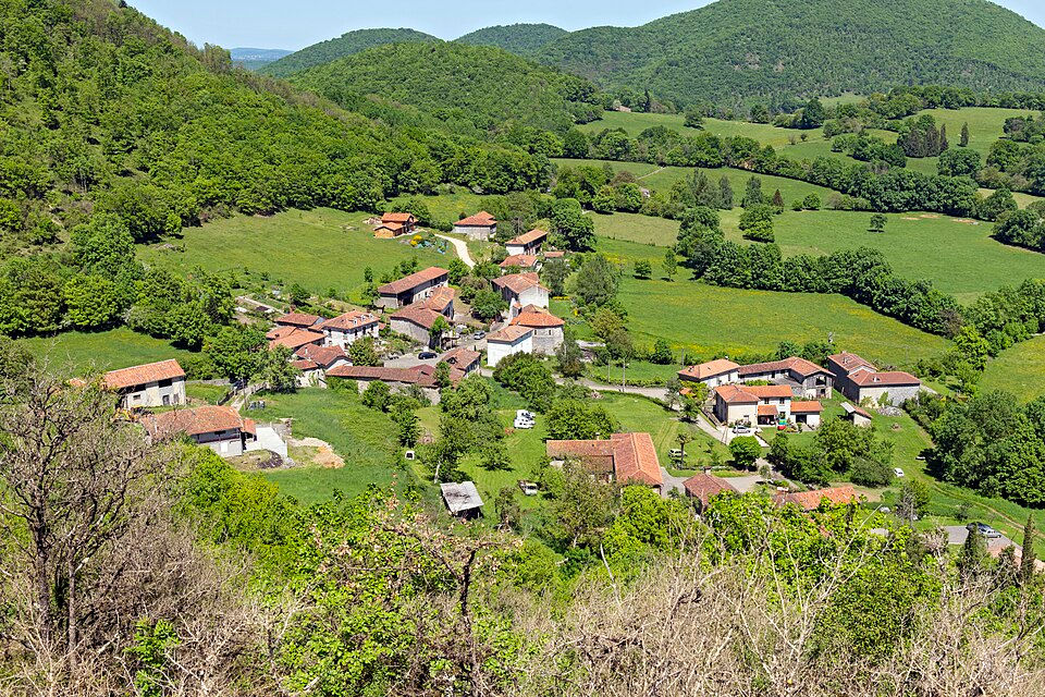 Le hameau de Gouillou à Aspet dans le Comminges
