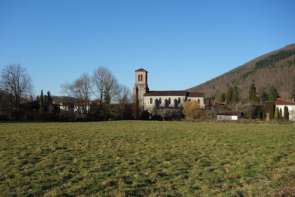 Vue du village d’Arbas dans le Comminges