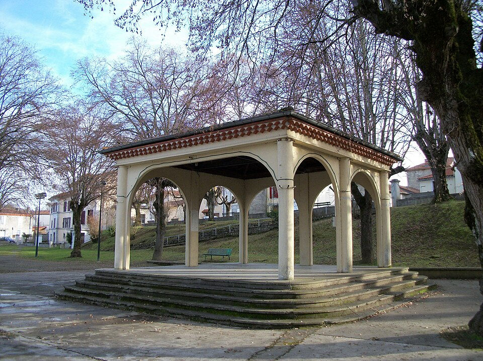 Kiosque à musique de Labarthe-Rivière en Haute-Garonne