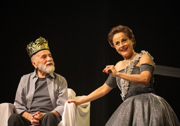 Minha Estrela Dalva é o musical que coloca Dalva de Oliveira e Renato Borghi frente a frente em cena
