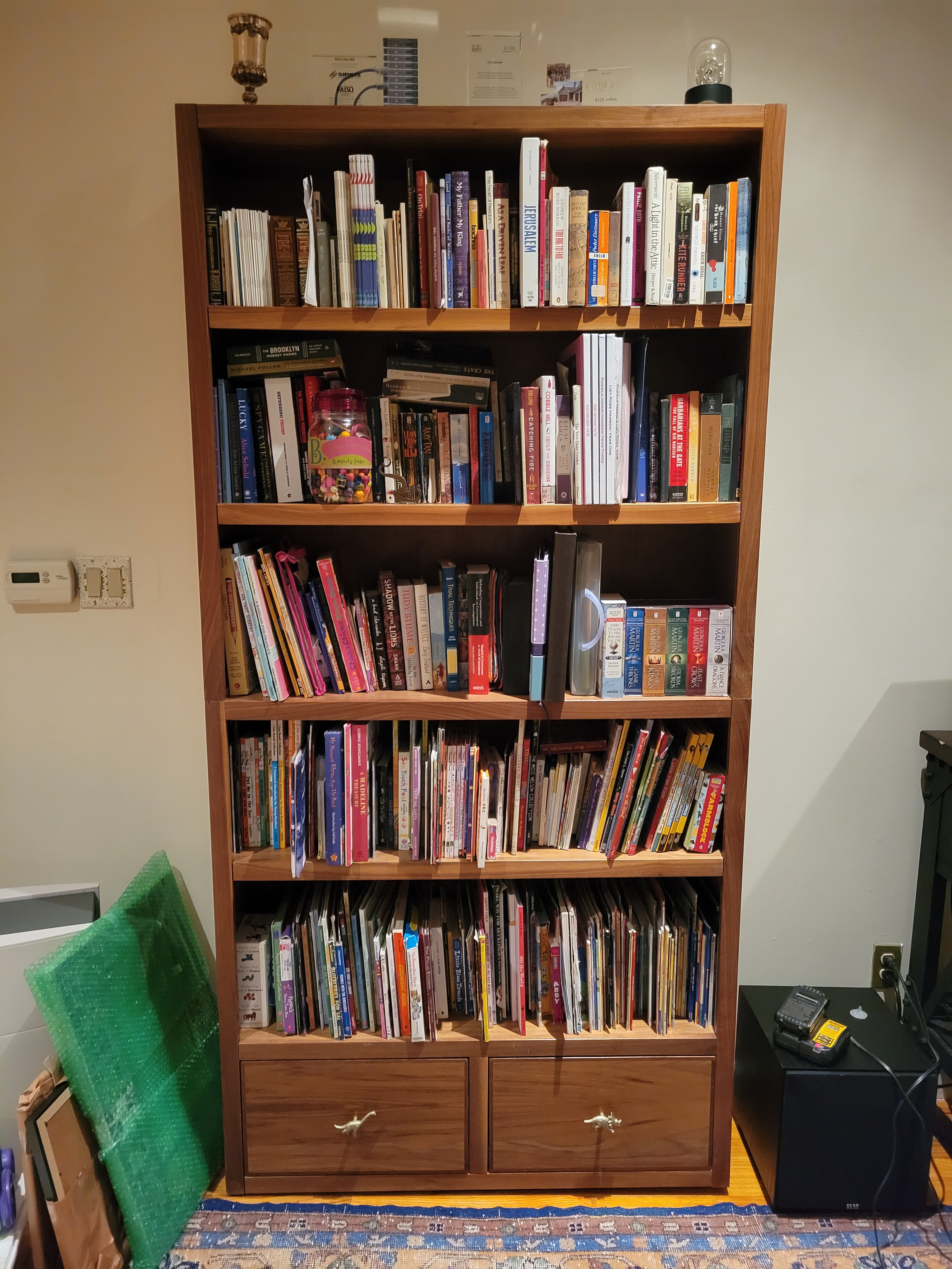 Custom Bookcases/Shelves