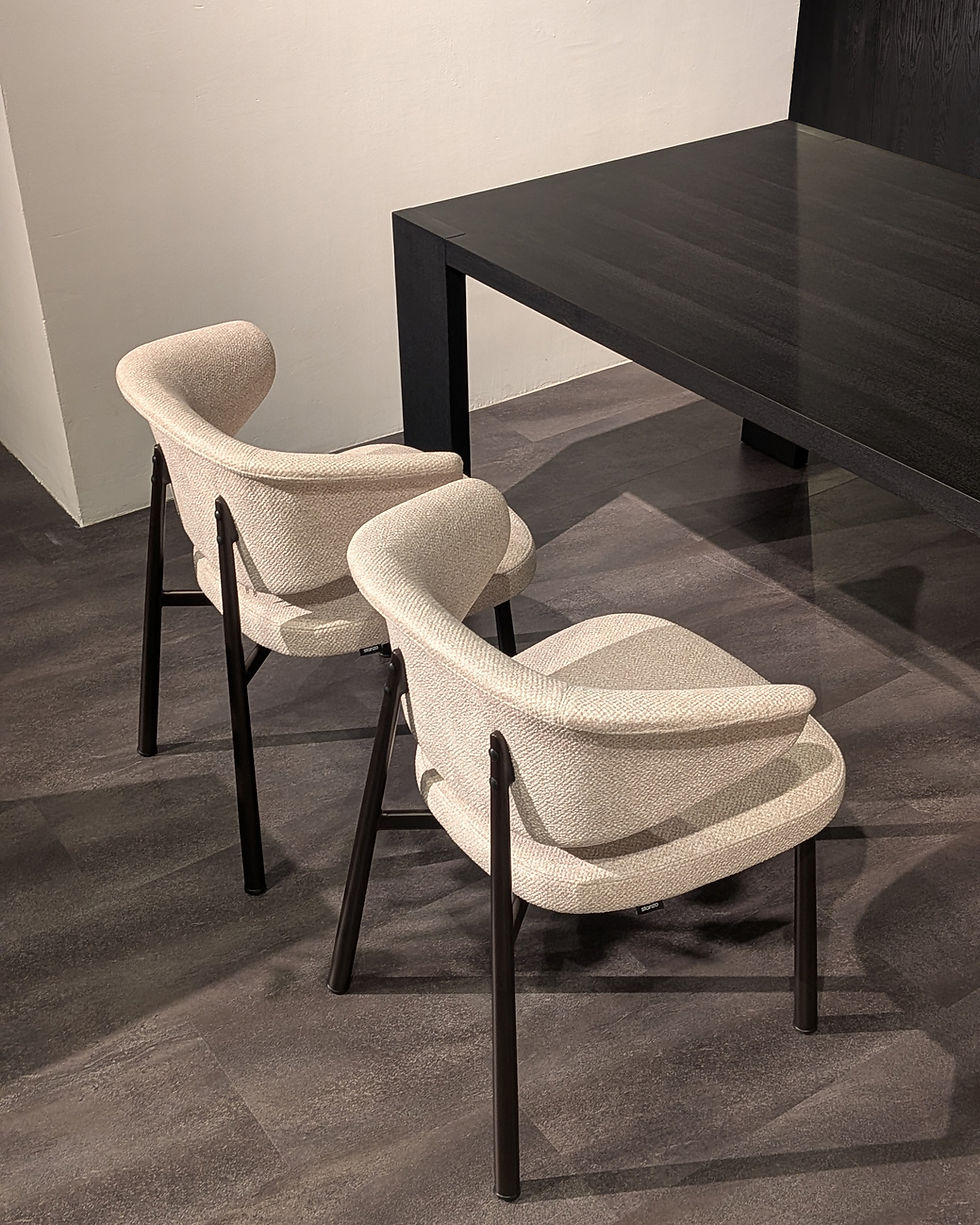 Thumbnail: Gloria Chair