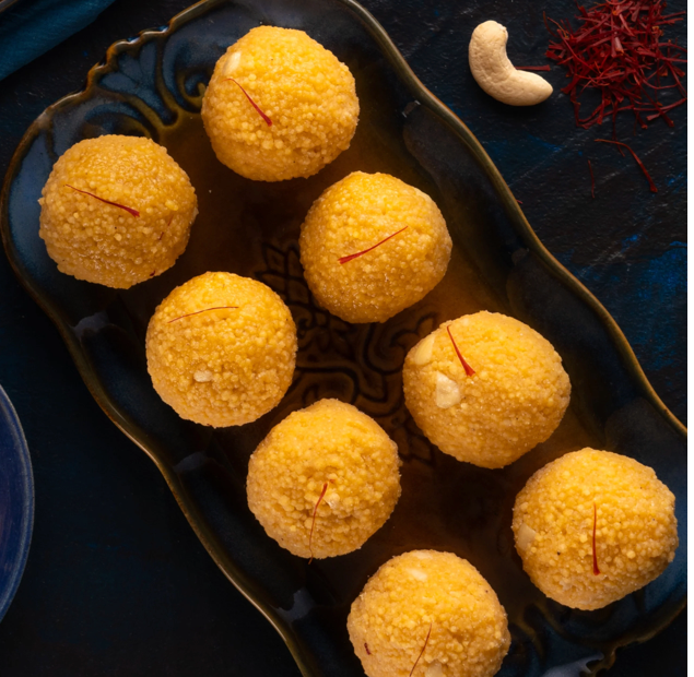Moti Chur Laddu (मोतीचूर लाडू / मोतीचूर लड्डू)