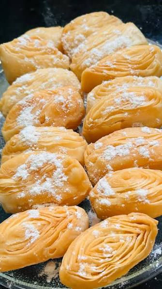 Chirote (चिरोटे)