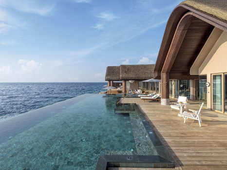 6067317-four-bedroom-wellbing-private-ocean-residence-008-.jpg