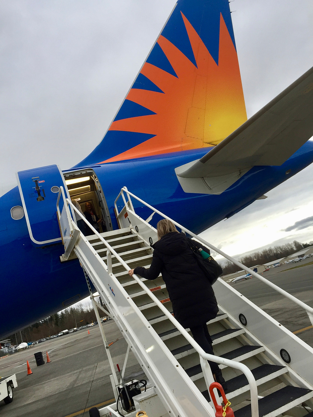 airplane, travel, allegiant air, spring break