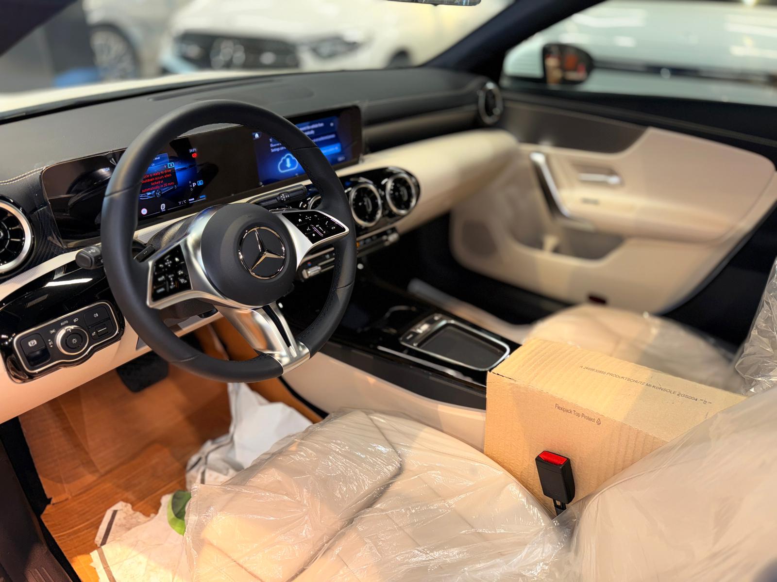 תמונות רכב מרצדס CLA180