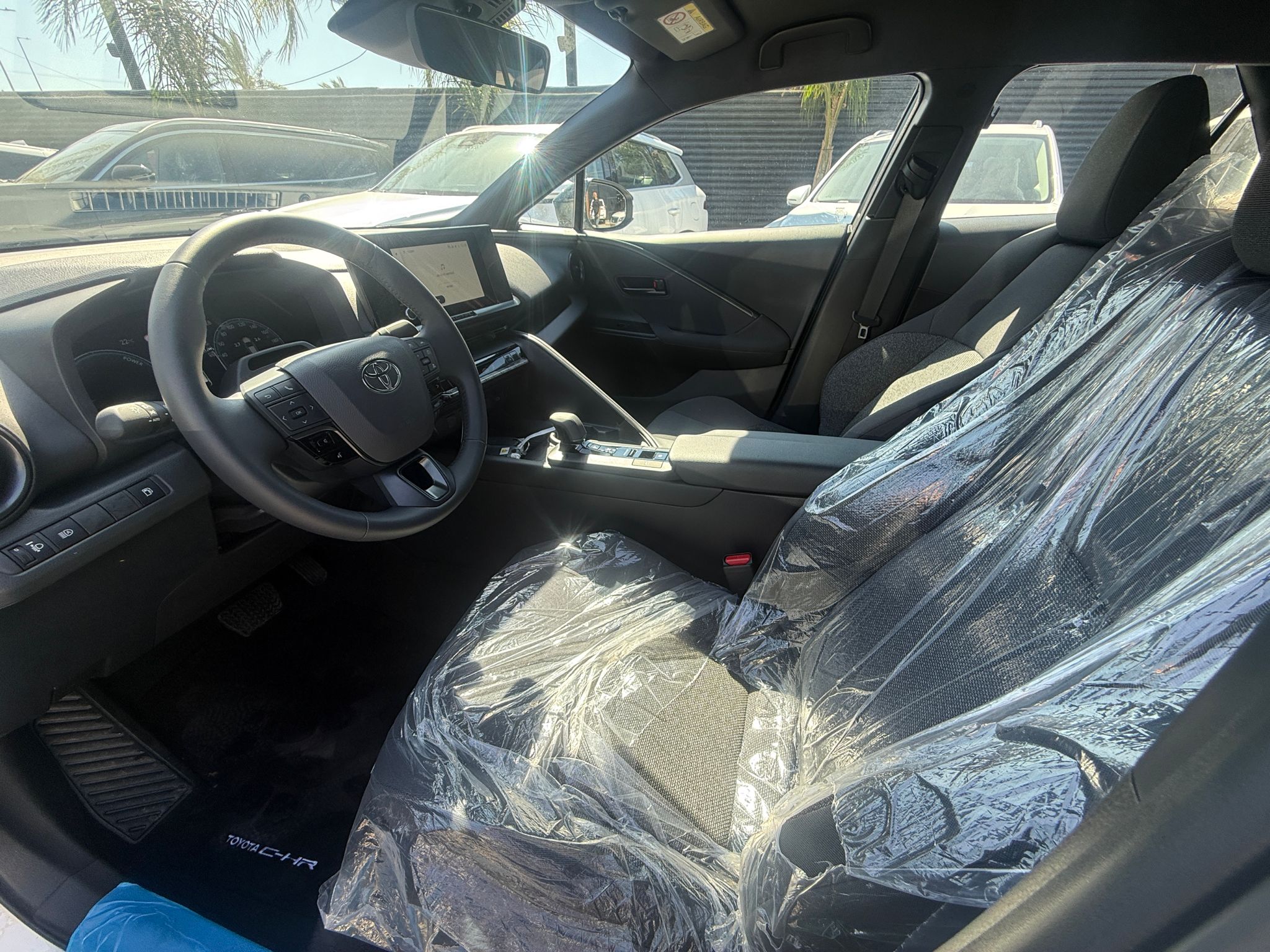 תמונות רכב טויוטה CHR