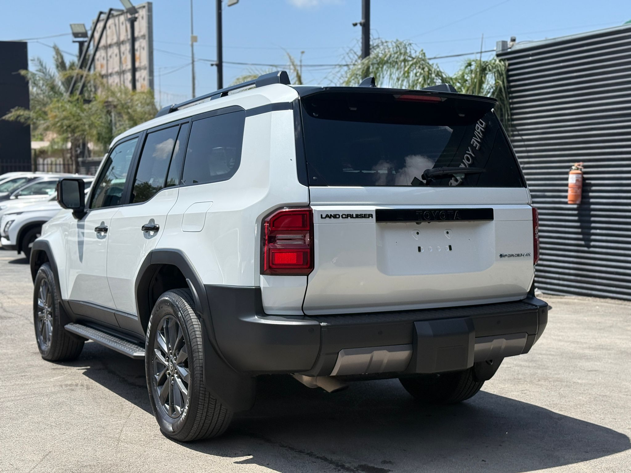 תמונות רכב טויוטה LAND CRUISER
