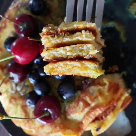 Coconut Pancakes with Milky Matcha Sauce