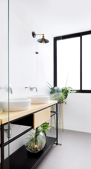 Modern Bathroom