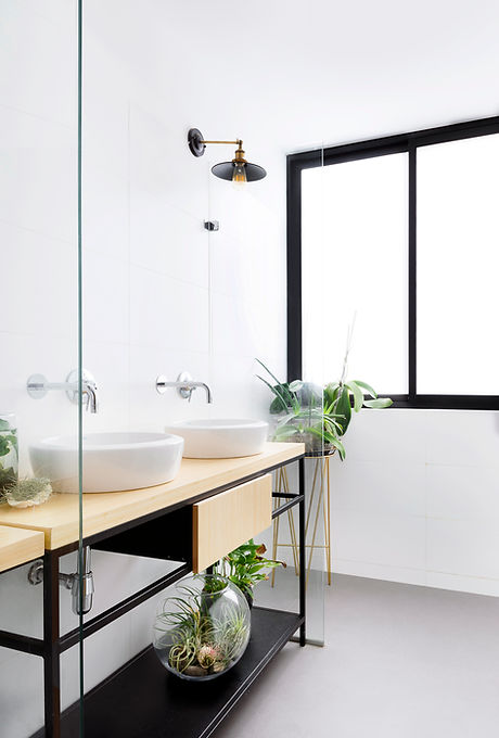 Modern Bathroom