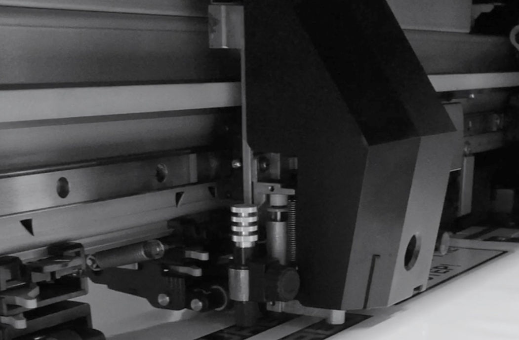 Vinyl Print & Cut machine in operation