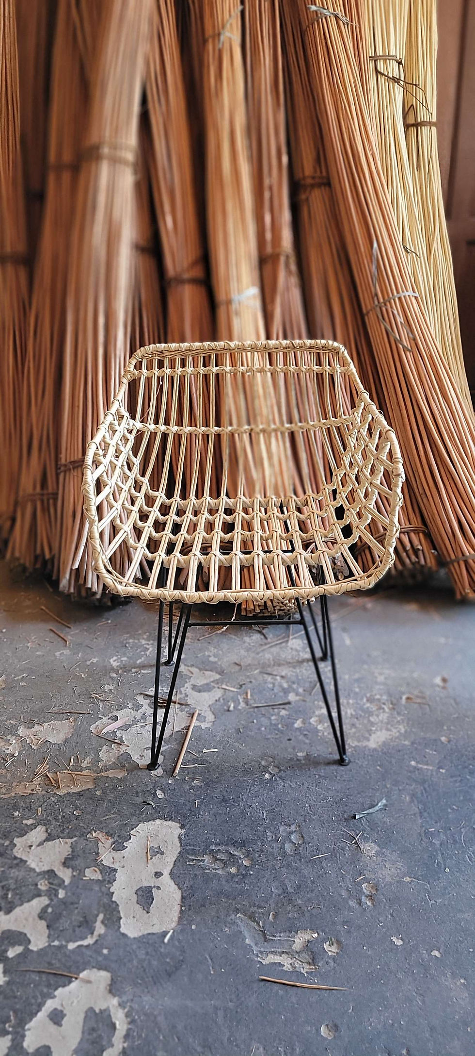 Silla varilla con apoyabrazos