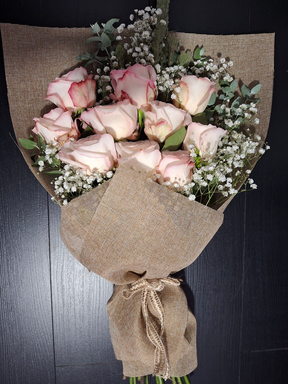 Lope White Blooms Bouquet