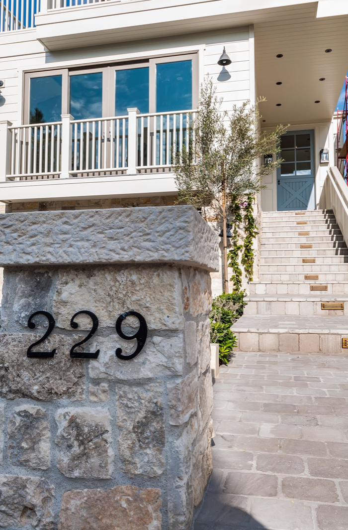 4th street cobble and veneer