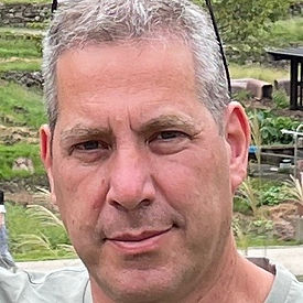 אריק קרמן - מנחה.jpeg