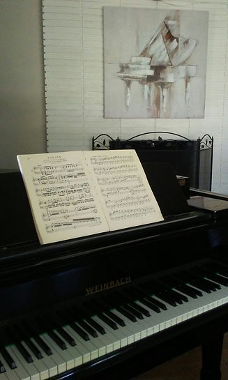 piano 3.jpg