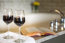 yankee-inn-romance-package-3_orig.jpg